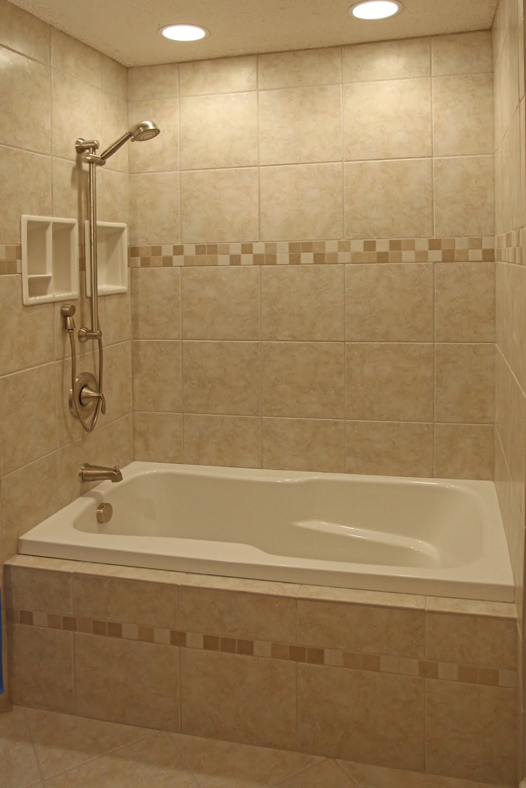 Small Bathroom Tile Design