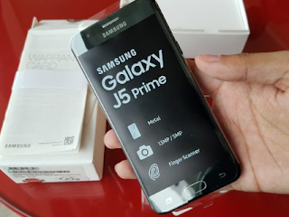 Layar samsung j 5 prime bekedip -  kedip