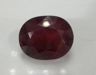 Natural Rubby Gemstone 