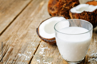 3. नारियल का दूध (Coconut milk)