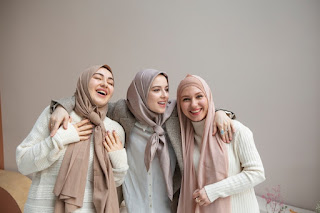 Tutorial Memakai Hijab Segi Empat Ala Artis Kekinian