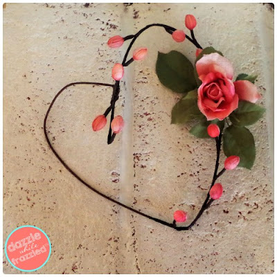 https://www.dazzlewhilefrazzled.com/diy-faux-flower-stem-heart-wreath-tutorial/