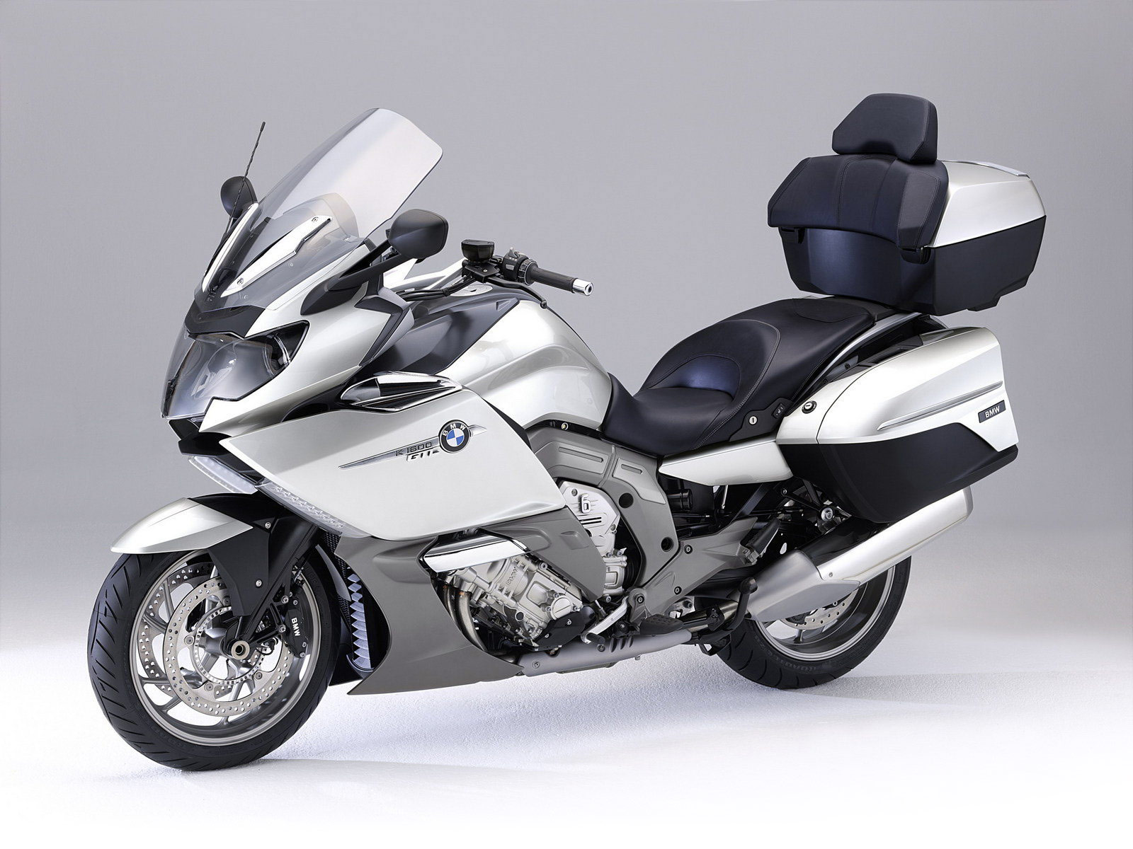 BMW has unveiled today the new K 1600 GT and K 1600 GTL. motorcycles ...