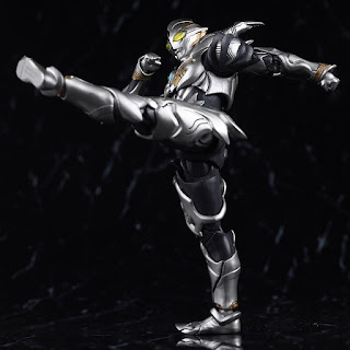 REVIEW SHFiguarts Trigger Dark, Bandai