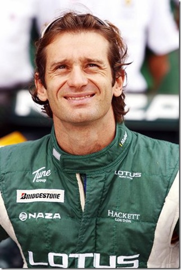 Jarno Trulli (ITA) Lotus at the team photograph F1 Abu Dhabi Grand Prix Yas Marina Circuit, Abu Dhabi, UAE 2010