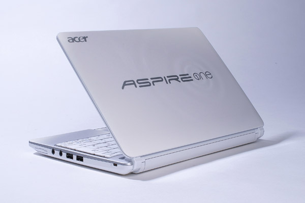 SYTARTY KOMPUTER: Spesifikasi Netbook Acer Aspire One D257 