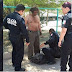 VIRAL: Policía se arrodilla ante un vagabundo y lo viste, Un gran ejemplo!!