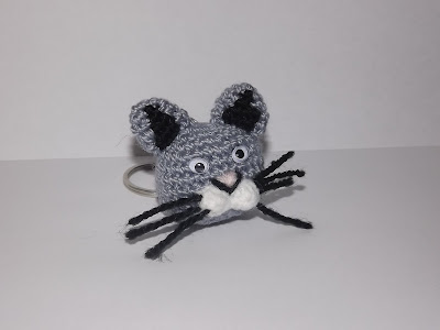 llavero gato amigurumi