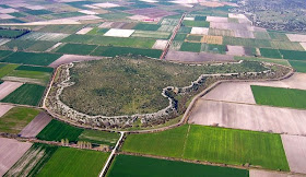 Extensive remains of vast Mycenaean citadel revealed