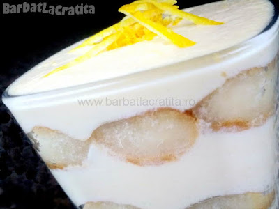 reteta de tiramisu cu crema mascarpone in pahar decorata cu fasii de coaja de lamaie