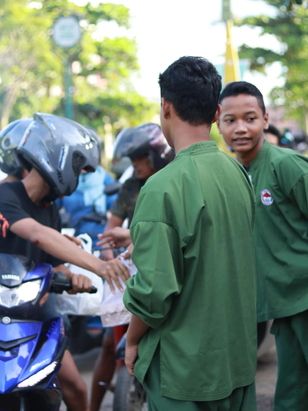 LDII Sampit dan Persinas ASAD Berbagi Takjil Semarak Ramadhan 1445 H. jpg