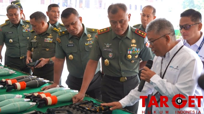 PT Pindad Memberikan Bantuan Alins kepada Akademi Militer