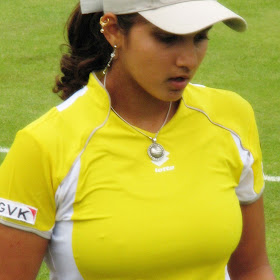 Sania Mirza thinking