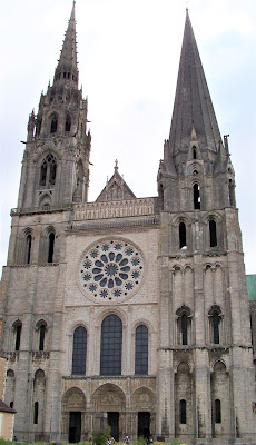 LES ZODIAQUES DE NOTRE-DAME DE CHARTRES
