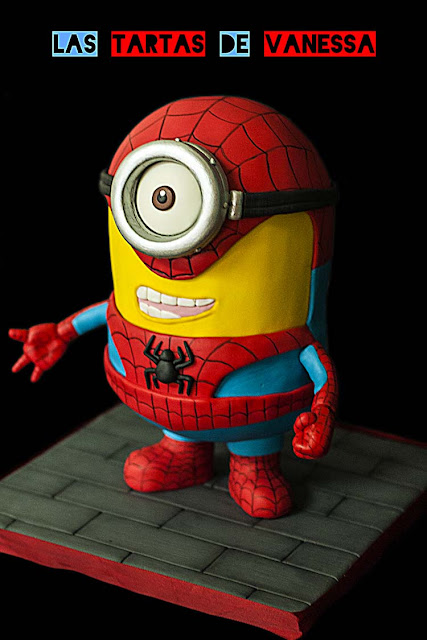 tarta minion spiderman