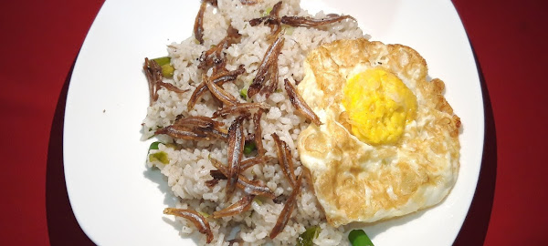 Nasi Goreng Ikan Teri, Obat Lapar Tengah Malam