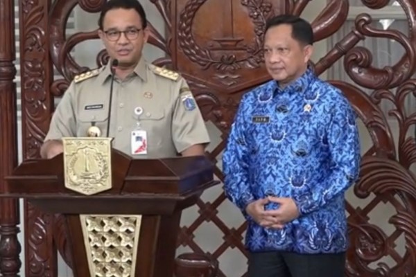 Menteri Tito Karnavian Puji Gubernur Anies Terkait Penanganan Corona