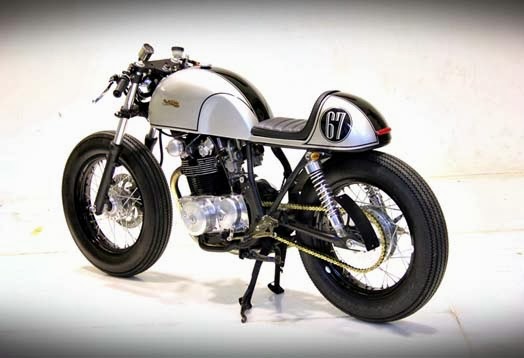  Honda  CB450 The Black Bomber 1968 Bergaya Cafe  Racer  