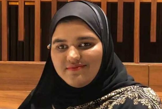 Blind Pakistani Student Khansa Maria Gets Oxford University Scholarship:USA