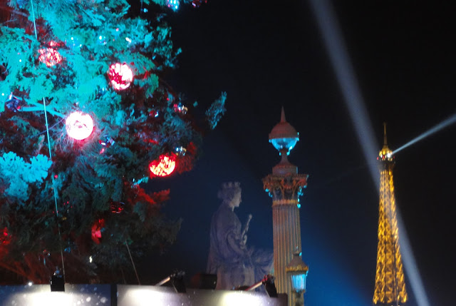 Christmas tree at place de la Concorde, Paris