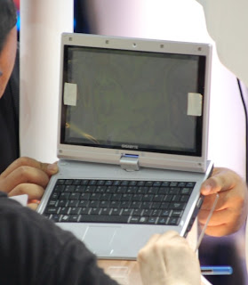 Gigabyte M912 Netbook