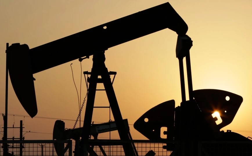 Αργό πετρέλαιο: Έπεσε κάτω από τα 80 δολάρια – Πρώτη φορά μετά από 7 μήνες