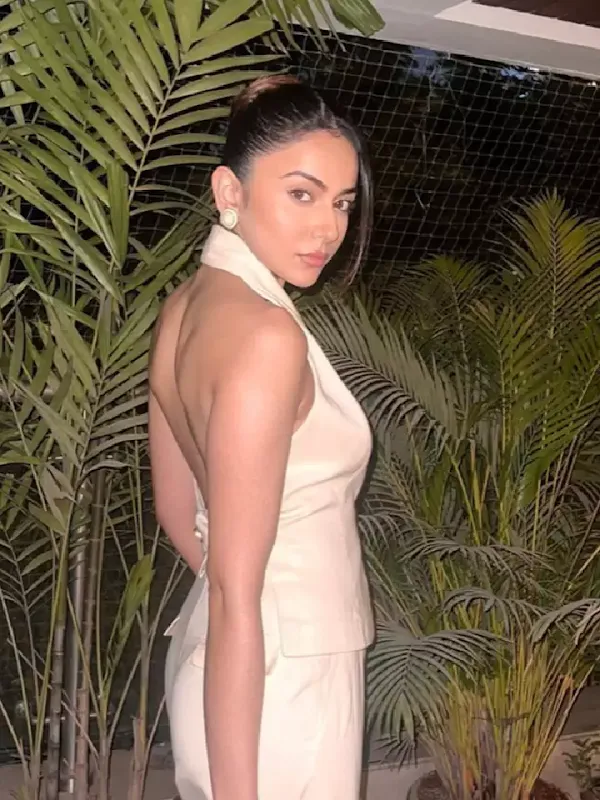 rakul preet backless dress sexy back