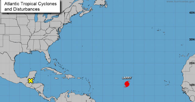 Larry sube a huracán de categoría 2 al este de las Antillas Menores