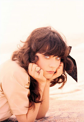 More Zooey Deschanel