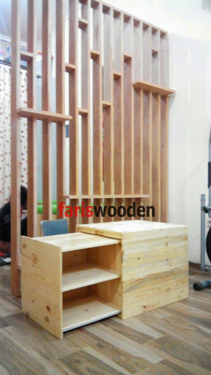 Pusat Furniture Jati Belanda Lemari Kaca Jati Belanda