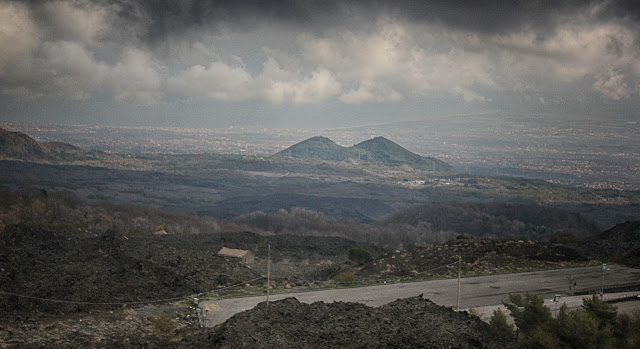 Mt. Etna volcano Sicily Italy Catania lava eruption history ©RocDocTravel.com