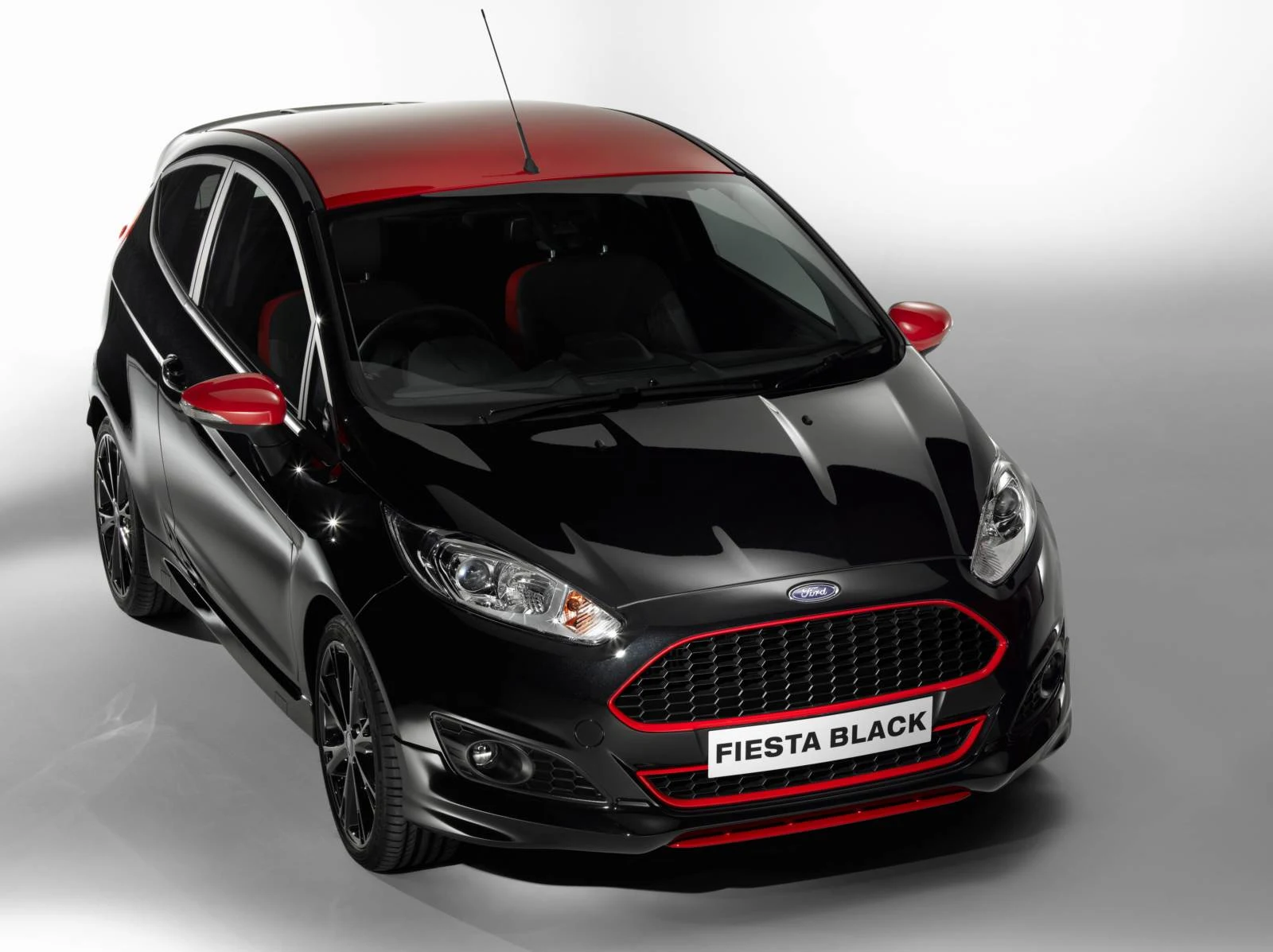 Novo Ford Fiesta Red & Black 1.0 Turbo 140 cavalos - interior