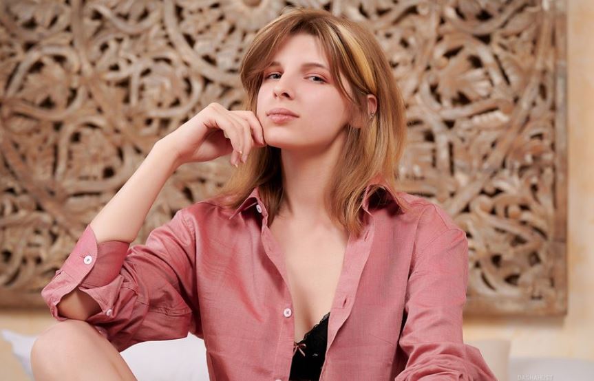 DashaHust Model GlamourCams