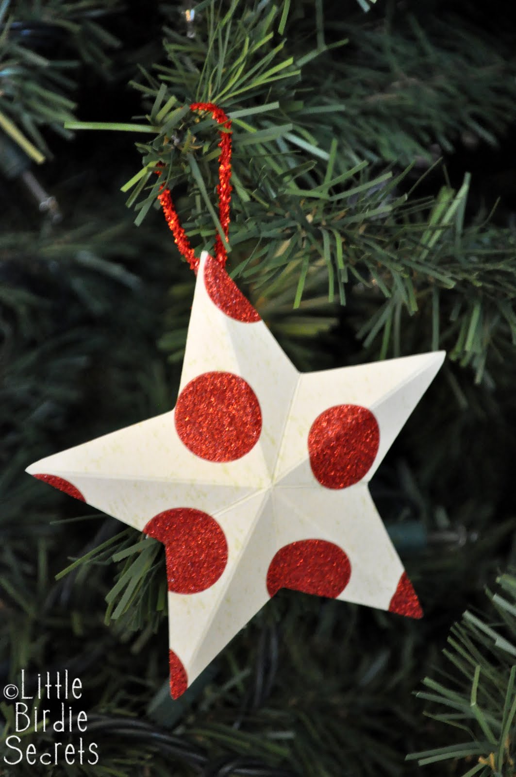  last minute christmas  decorations  3D paper star wreath 