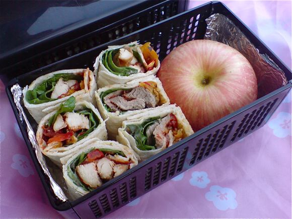 apple and wrap bento