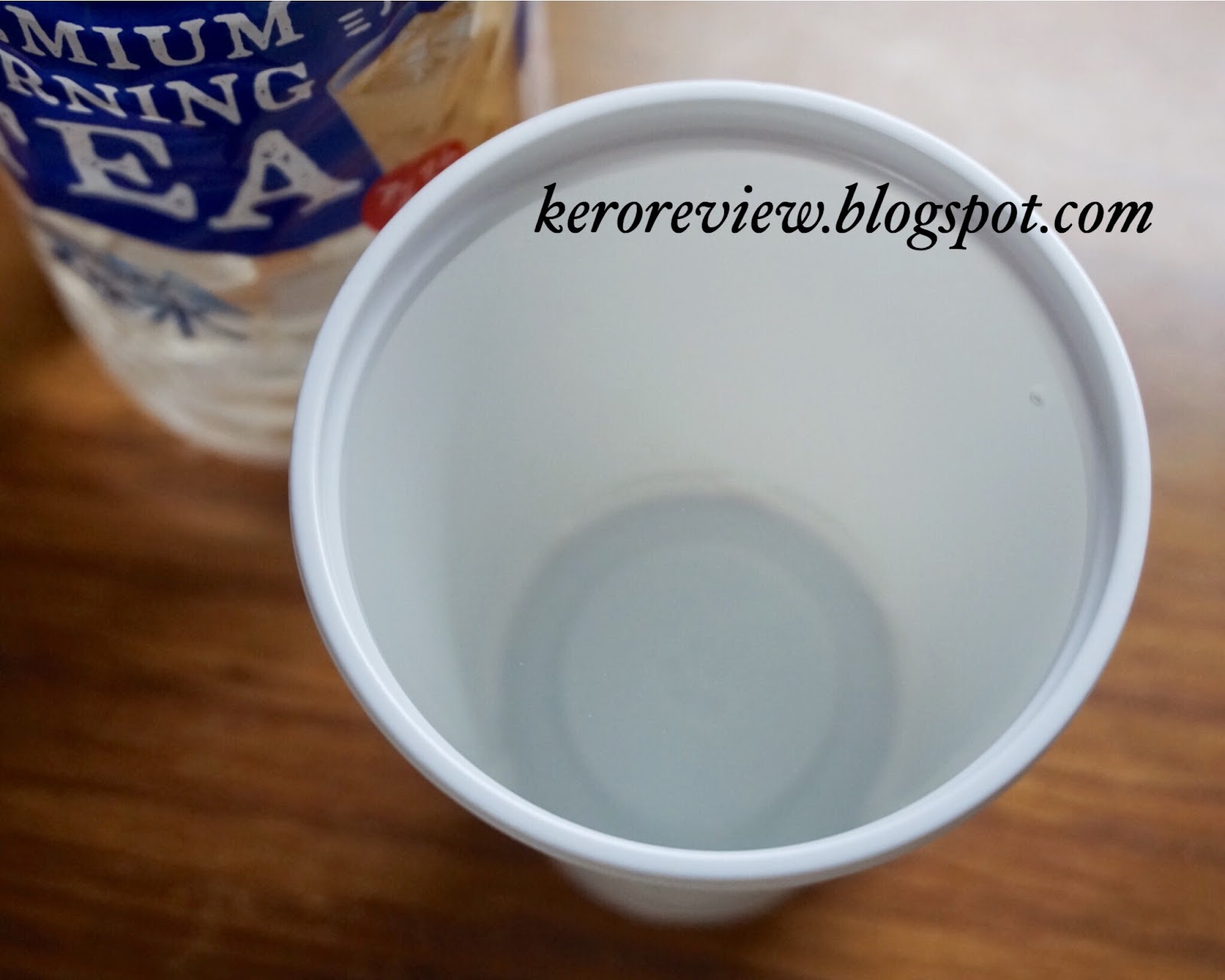 รีวิว ซันโตรี เครื่องดื่มชาเย็น (CR) Review premium morning tea, Suntory Brand.