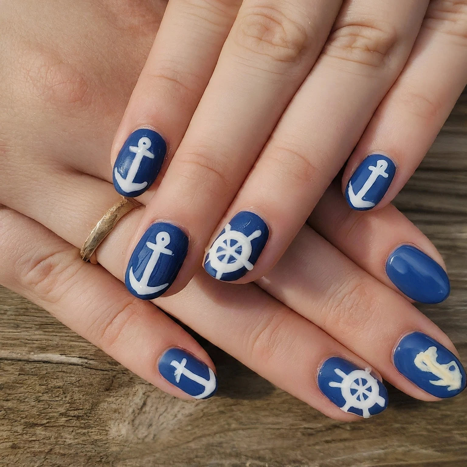 Sailors Knot Accents Vacation Beach Nail Designs
