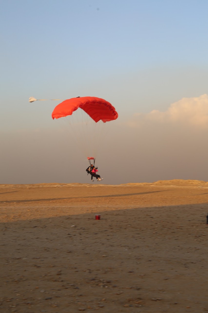 Pictures of the pyramids parachute show attended by the Egyptian Ministers of Sports, Tourism and Aviation