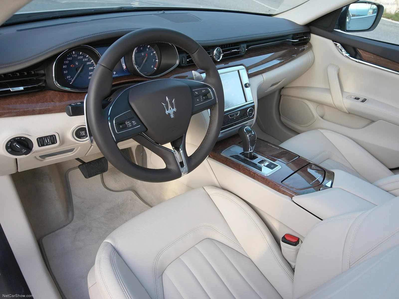 Hình ảnh siêu xe Maserati Quattroporte 2013 & nội ngoại thất