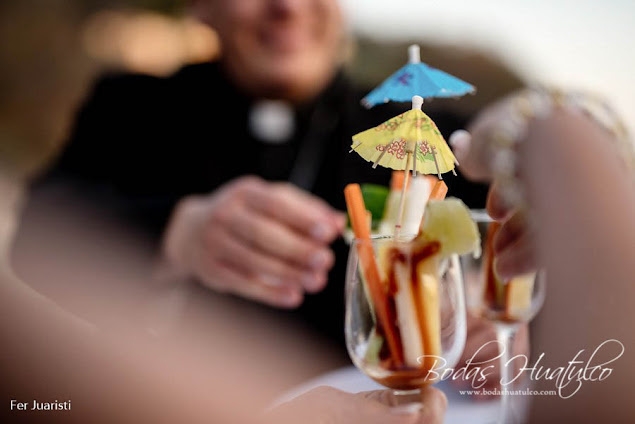 boda en playa, beach wedding, Oaxaca, México, Bodas Huatulco, Wedding Planner