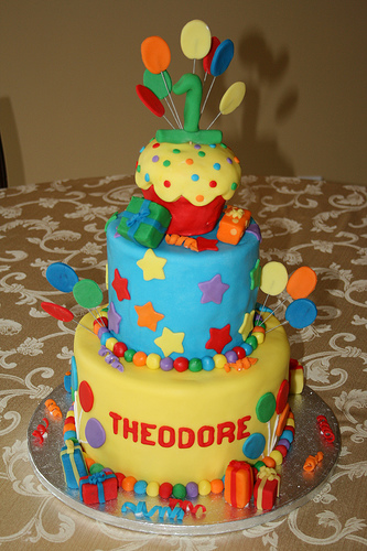 first birthday cakes for boys. first birthday party cakes.