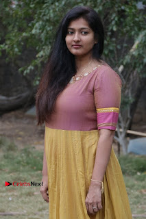 athri Raguram Stills at Yathumaki Nindraai Press Meet  0010.jpg