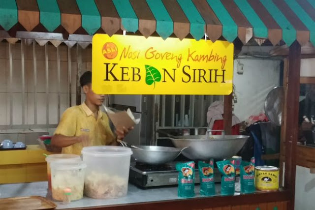 Nasi goreng kambing kebon sirih