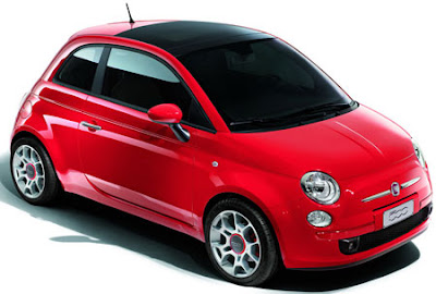 Red Fiat 500 photo