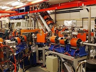 The Free Electron Laser Senjata Senjata Teknologi Tinggi Masa Depan yang Sedang Terus Dikembangkan