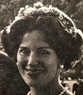 pearl floral tiara countess madeleine bernadotte kogevinas