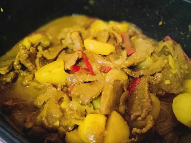 daging masak kunyit berkuah