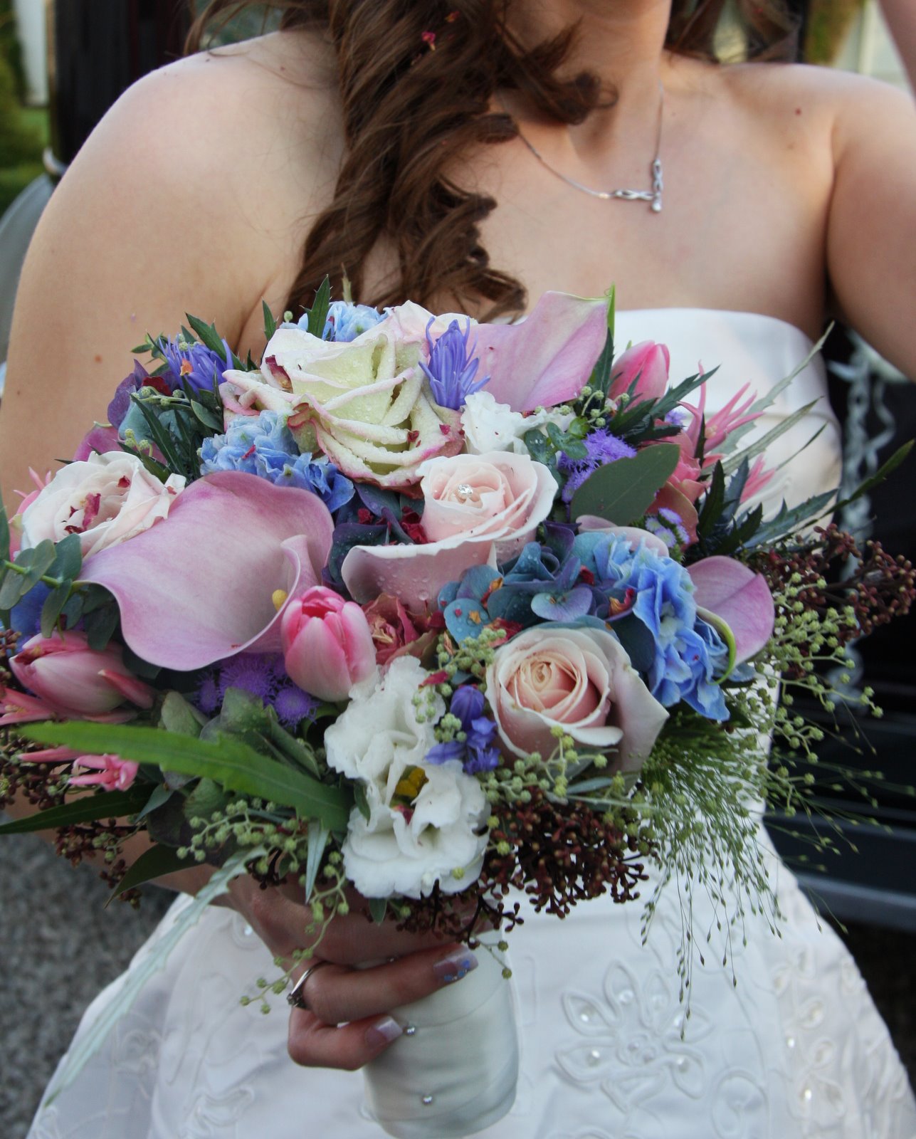 blue spring flowers wedding