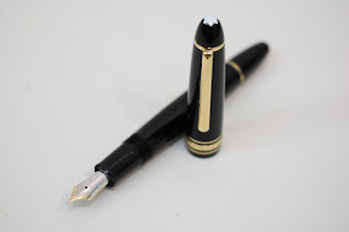 Mont Blancの万年筆をお買い取り致しました　国内新品定価は88,000円（税込み）