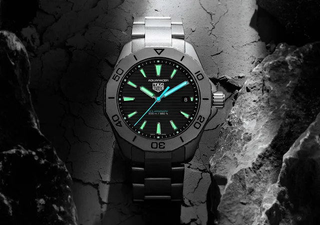 TAG Heuer Aquaracer Professional 200 Solargraph